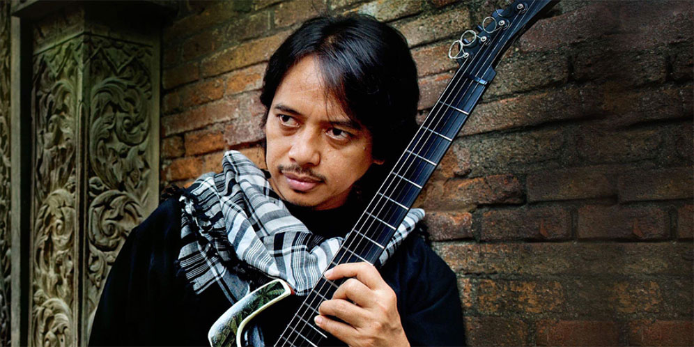  Eks Gitaris RHCP, Join di Album Baru Dewa Budjana